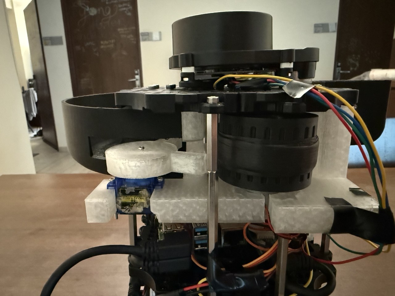 feeder-gate-mechanism-pic